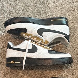 (Custom Painted) Nike Air Force 1 Size 10.5